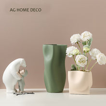 将图片加载到图库查看器,Nordic ins style simple ceramic small vase ornament