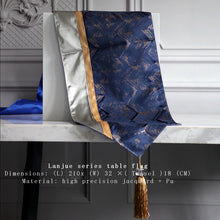 Carregar imagem no visualizador da galeria, Light luxury soft decoration hall model room decoration pillow cushion