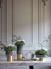 Carregar imagem no visualizador da galeria, Light luxury simulation floral flower mirror tray vase set