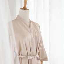 Carregar imagem no visualizador da galeria, Silk nightgown ladies lace up bride/bridesmaid nightdress