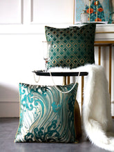 Carregar imagem no visualizador da galeria, Dark green satin jacquard pillowcase