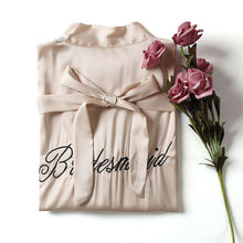 Carregar imagem no visualizador da galeria, Silk nightgown ladies lace up bride/bridesmaid nightdress