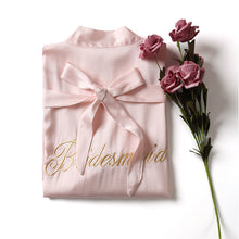 Carregar imagem no visualizador da galeria, Silk nightgown ladies lace up bride/bridesmaid nightdress