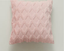 将图片加载到图库查看器,Diamond plush lumbar pillowcase