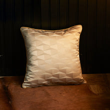将图片加载到图库查看器,Light luxury three-dimensional geometric jacquard yarn-dyed gold silk pillowcase