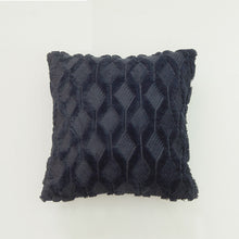 将图片加载到图库查看器,Diamond plush lumbar pillowcase