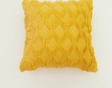 将图片加载到图库查看器,Diamond plush lumbar pillowcase