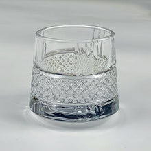 将图片加载到图库查看器，Whiskey Creative Bar Rotating Wine Glass Thickened Tumbler Water Cup
