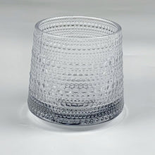 将图片加载到图库查看器，Whiskey Creative Bar Rotating Wine Glass Thickened Tumbler Water Cup
