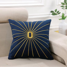 Carregar imagem no visualizador da galeria, Embroidered light luxury sofa cushion and pillowcase
