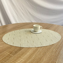 Cargar imagen en el visor de la galería, PVC oval placemat American stylish table mat
