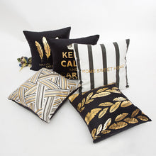 Charger l&#39;image dans la galerie, Black, white and gold super soft bronzing new pillowcase
