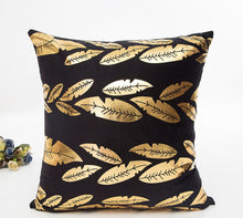 将图片加载到图库查看器，Black, white and gold super soft bronzing new pillowcase
