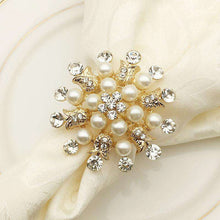 Cargar imagen en el visor de la galería, Christmas Snowflake Napkin Pearl Flower Napkin Ring
