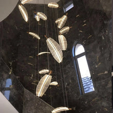 将图片加载到图库查看器，Living room exhibition hall feather combination leaf chandelier
