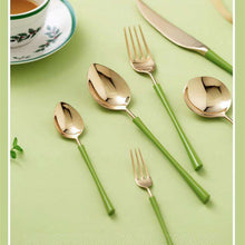 将图片加载到图库查看器，Avocado Green Nordic Stainless Steel Steak Cutlery
