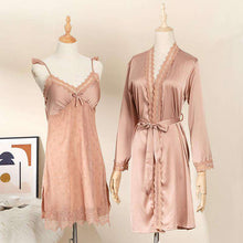 Carregar imagem no visualizador da galeria, Two-piece sexy classic silk nightgown &amp;nightdress
