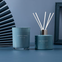 Cargar imagen en el visor de la galería, Aromatherapy With Candle Set Gift 120ML&amp;7*8.2CM
