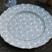 Carregar imagem no visualizador da galeria, Electroplating glass fruit plate tableware hotel supplies base plate
