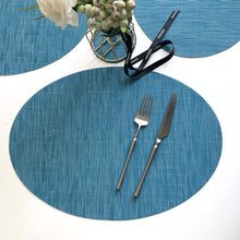 Cargar imagen en el visor de la galería, PVC oval placemat American stylish table mat
