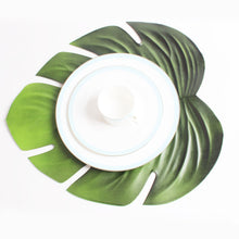 Cargar imagen en el visor de la galería, EVA Leaf Food Non-slip Insulation Table Placemat
