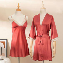 Carregar imagem no visualizador da galeria, Two-piece sexy classic silk nightgown &amp;nightdress
