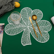 将图片加载到图库查看器，PVC hollow design clover non-slip insulation table mat
