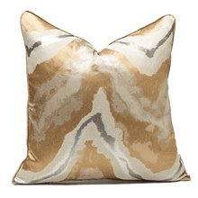 Carregar imagem no visualizador da galeria, MODERN SIMPLICITY CHAMPAGNE GOLD PILLOWCASE CUSHION
