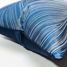 Cargar imagen en el visor de la galería, BLUE LINE FEATHER PATTERN OUTLINE IN GOLD PILLOW CUSHION CASE
