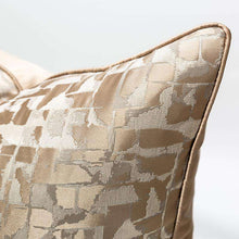 Cargar imagen en el visor de la galería, MODERN JACQUARD ALL-MATCH CHECKERED BROWN PILLOWCASE
