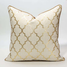 Cargar imagen en el visor de la galería, LIGHT LUXURY CUSHION DIAMOND GOLDEN PILLOWCASE
