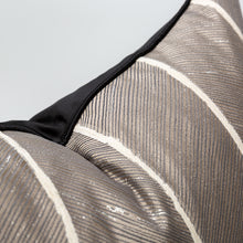 Cargar imagen en el visor de la galería, BLACK GOLDEN LEAF PATTERN SIMPLICITY PILLOWCASE
