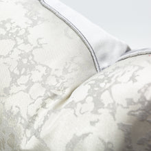 Charger l&#39;image dans la galerie, UPGRADE NATURAL BEAUTIFUL GREY AND WHITE CLOUD PILLOWCASE
