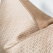 Cargar imagen en el visor de la galería, LIGHT LUXURY SATIN MODERN DARK GRID BROWN PILLOWCASE
