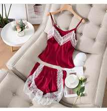 Carregar imagem no visualizador da galeria, 2021 Silk sexy camisole shorts two-piece home suit
