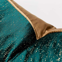 Cargar imagen en el visor de la galería, BEDSIDE FABRIC SLIGHTLY SHIMMERING DARK GREEN STARRY SKY PILLOWCASE
