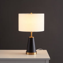 Charger l&#39;image dans la galerie, Modern minimalist bedroom creative bedside table lamp
