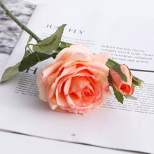 Carregar imagem no visualizador da galeria, One flower and two buds feel moisturizing simulation rose home decoration
