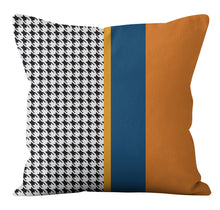 Cargar imagen en el visor de la galería, Simple pillowcase European fashion style pillow
