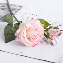 Carregar imagem no visualizador da galeria, One flower and two buds feel moisturizing simulation rose home decoration
