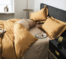 Cargar imagen en el visor de la galería, Simple 100 horses cotton four-piece pure cotton bedding sheet
