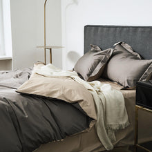 Cargar imagen en el visor de la galería, Simple 100 horses cotton four-piece pure cotton bedding sheet
