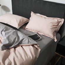 Cargar imagen en el visor de la galería, Simple 100 horses cotton four-piece pure cotton bedding sheet
