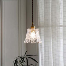 Cargar imagen en el visor de la galería, Nordic minimalist simple retro nostalgic chandelier
