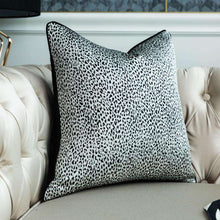 Cargar imagen en el visor de la galería, BLACK WHITE STRIPED NORDIC STYLE LEOPARD PILLOWCASE
